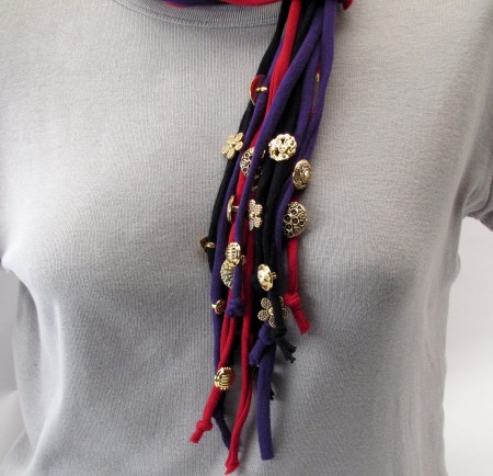 Button Embellished Lariat Style T-Shirt Necklace