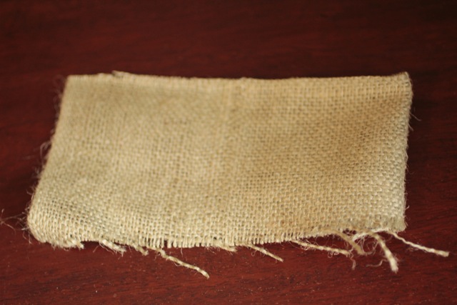 Cut Burlap to Fit Can