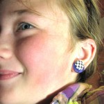 Make Faux Pierced Earrings : Button Fashion Craft with Cozy Brads