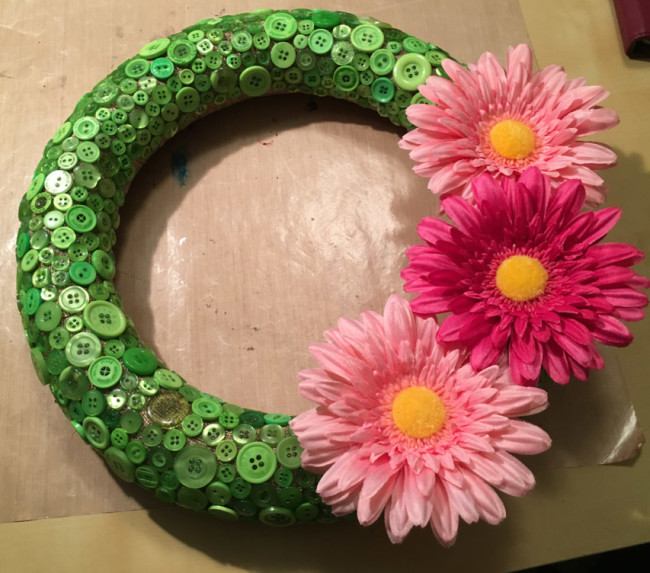 Button wreath with flowers
