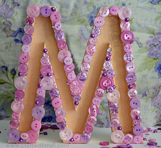 Button Monogram with 28 Lilac Lane