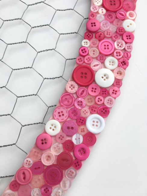 Button Heart Chicken Wire Memo Board close up