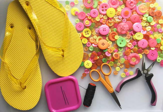 decorate flip flops with buttons