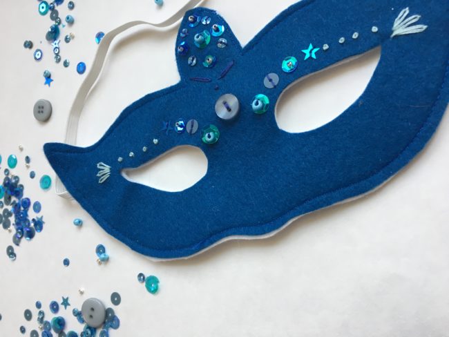 DIY New Years Eve Mask