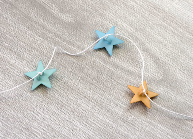 Mini Tree Star Button Garland 